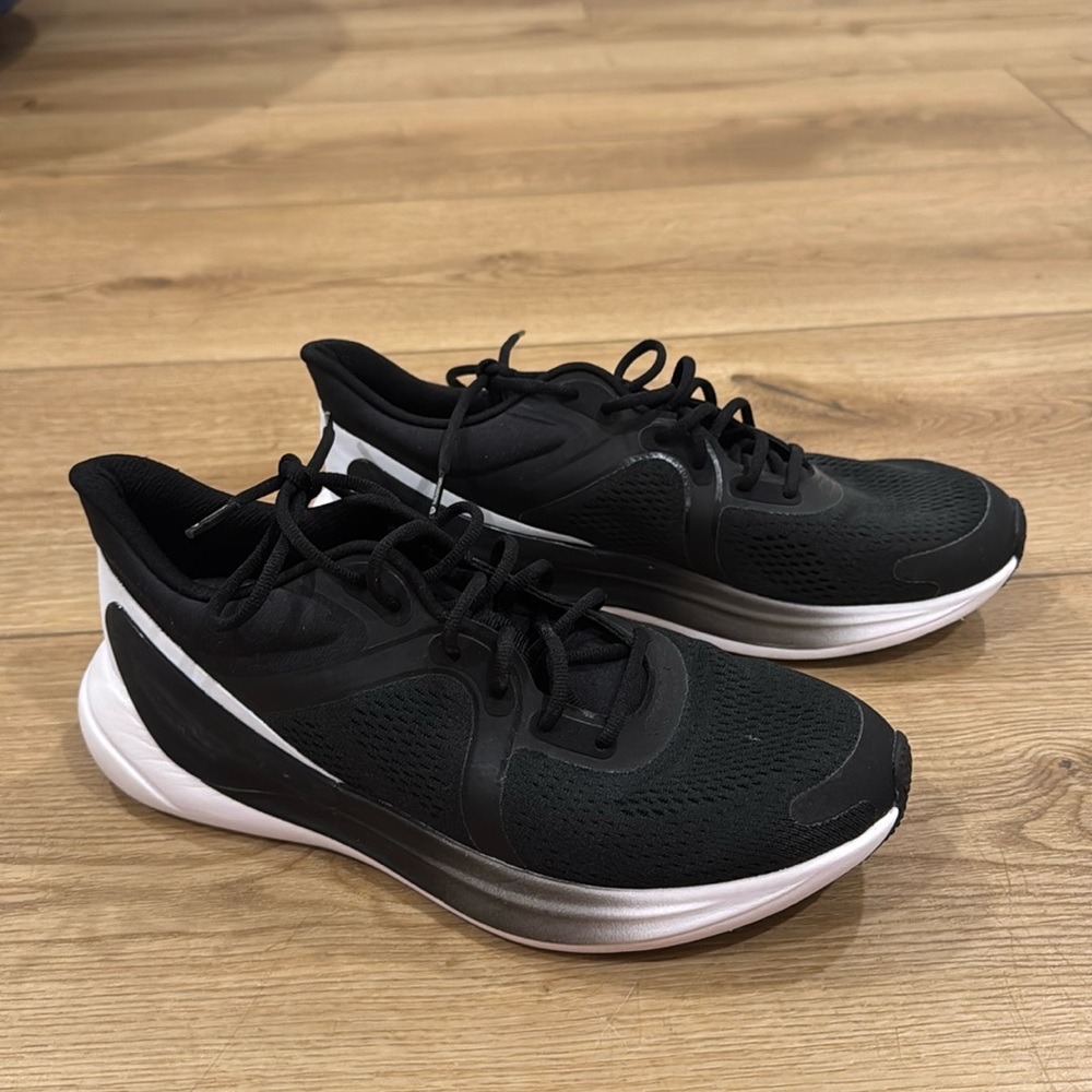 Lululemon Women’s Blissful Run Size 8